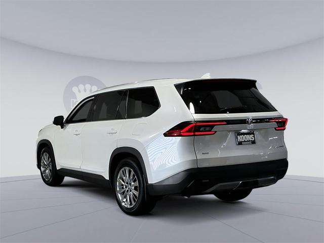 Photo of 2025 Wind Chill Pearl Toyota Grand Highlander