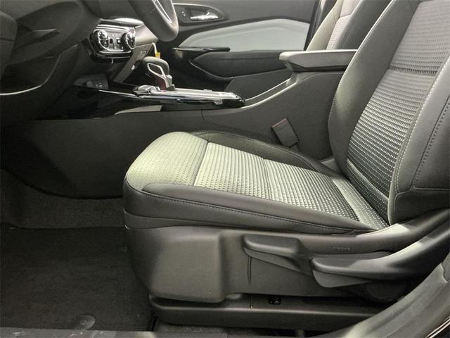 Photo of 2025 Mosaic Black Metallic Chevrolet Trax