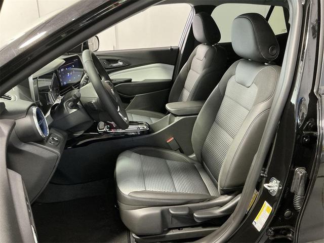 Photo of 2025 Mosaic Black Metallic Chevrolet Trax