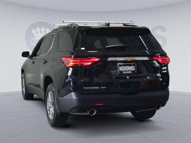 Photo of 2023 Mosaic Black Metallic Chevrolet Traverse
