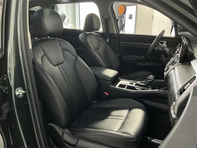 Photo of 2023 Aruba Green Kia Sorento