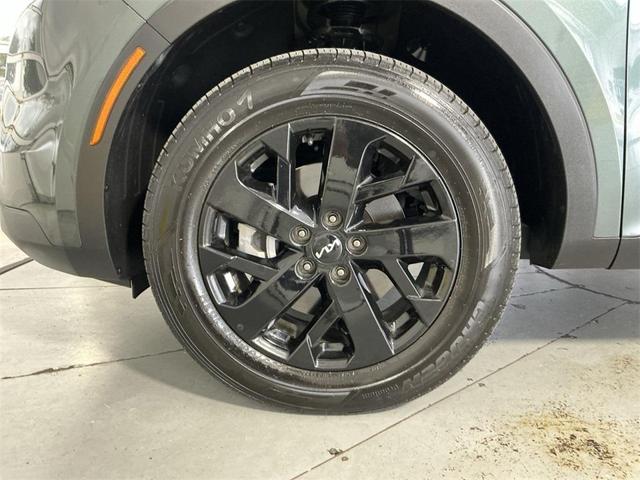 Photo of 2023 Aruba Green Kia Sorento