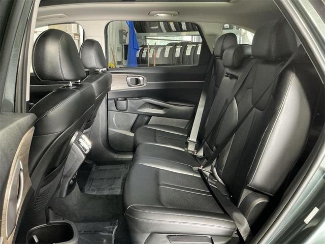 Photo of 2023 Aruba Green Kia Sorento