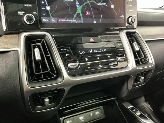 Photo of 2023 Aruba Green Kia Sorento