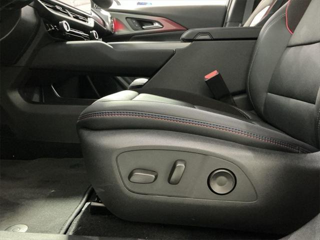 Photo of 2025 Iridescent Pearl Tricoat Chevrolet Equinox EV