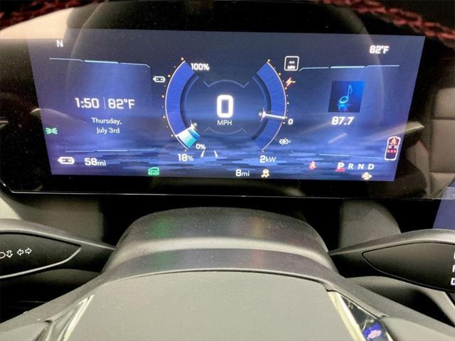 Photo of 2025 Iridescent Pearl Tricoat Chevrolet Equinox EV