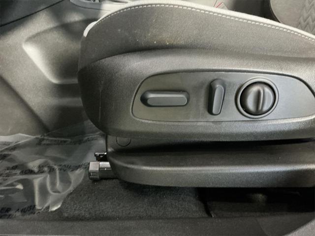 Photo of 2023 Mosaic Black Metallic Chevrolet Equinox
