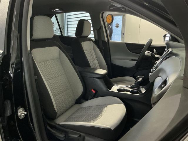 Photo of 2023 Mosaic Black Metallic Chevrolet Equinox