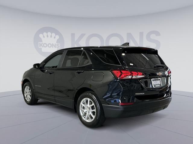Photo of 2023 Mosaic Black Metallic Chevrolet Equinox