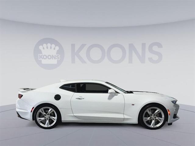 Photo of 2023 Summit White Chevrolet Camaro