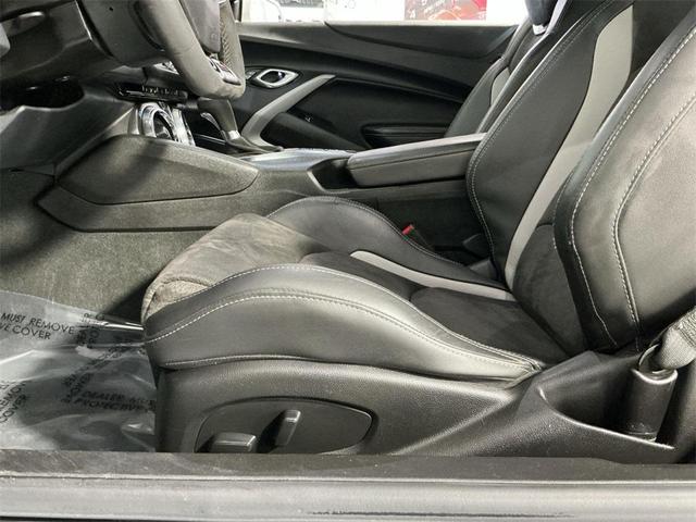 Photo of 2023 Summit White Chevrolet Camaro