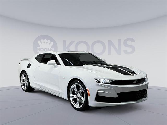 Photo of 2023 Summit White Chevrolet Camaro