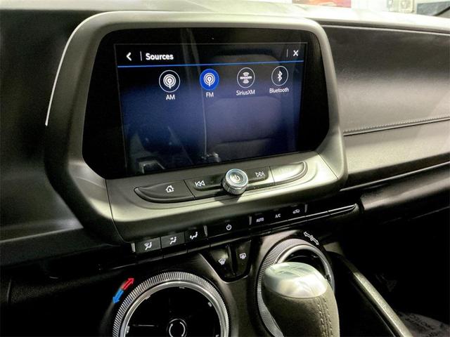 Photo of 2023 Summit White Chevrolet Camaro