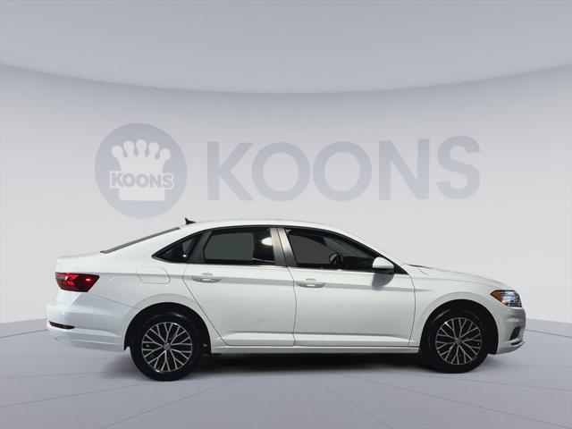 Photo of 2021 Pure White Volkswagen Jetta