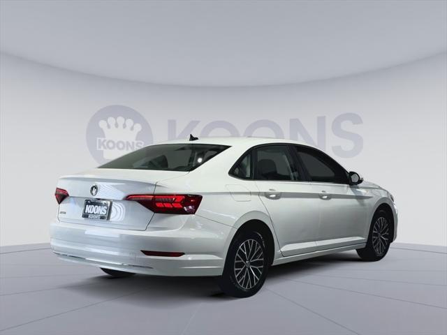 Photo of 2021 Pure White Volkswagen Jetta