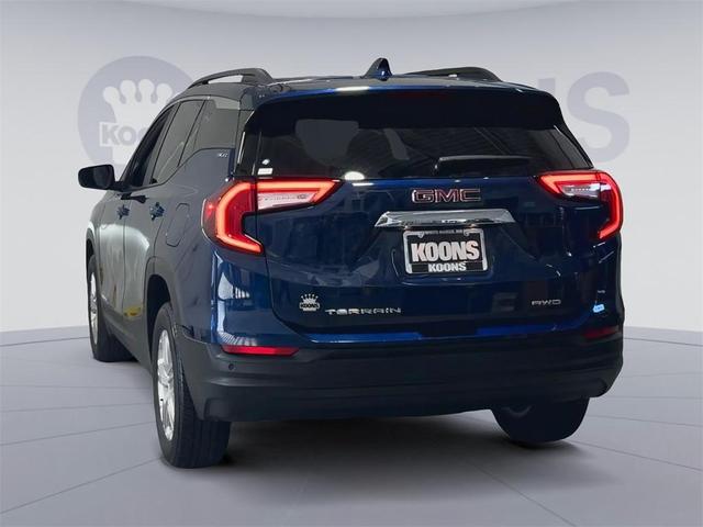 Photo of 2022 Marine Metallic GMC Terrain