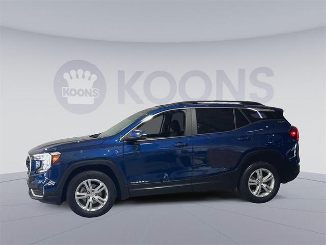 Photo of 2022 Marine Metallic GMC Terrain