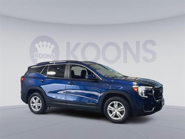 Photo of 2022 Marine Metallic GMC Terrain