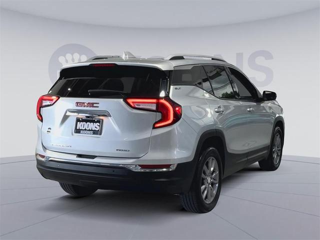 Photo of 2022 Quicksilver Metallic GMC Terrain