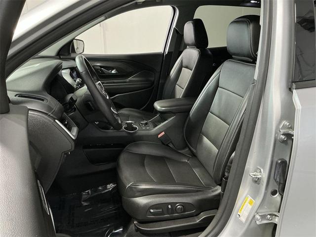 Photo of 2022 Quicksilver Metallic GMC Terrain