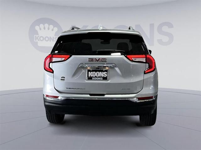 Photo of 2022 Quicksilver Metallic GMC Terrain