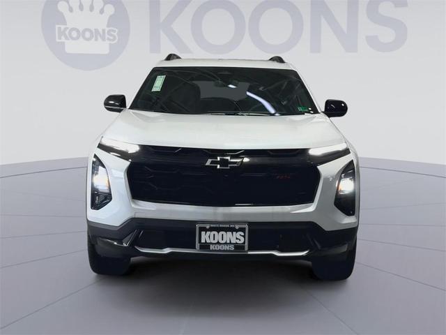 Photo of 2026 Polar White Tricoat Chevrolet Equinox