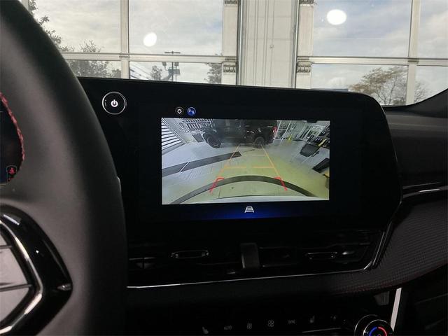 Photo of 2026 Polar White Tricoat Chevrolet Equinox