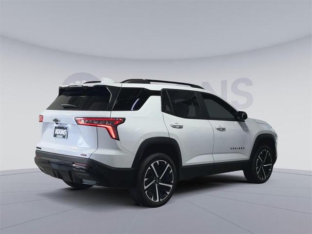 Photo of 2026 Polar White Tricoat Chevrolet Equinox