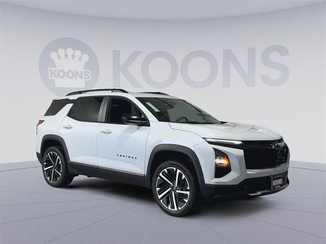 Photo of 2026 Polar White Tricoat Chevrolet Equinox