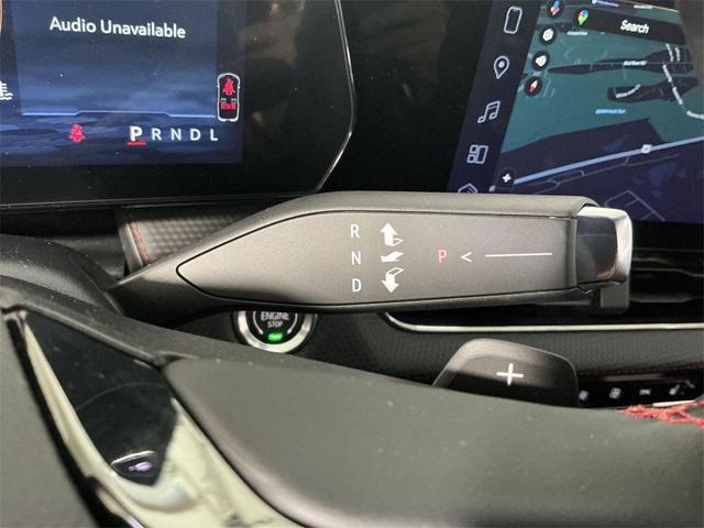 Photo of 2026 Polar White Tricoat Chevrolet Equinox
