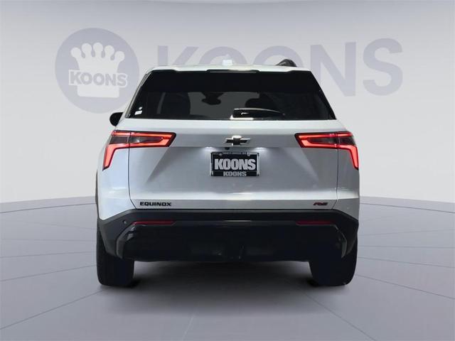 Photo of 2026 Polar White Tricoat Chevrolet Equinox