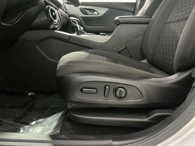 Photo of 2021 Silver Ice Metallic Chevrolet Blazer