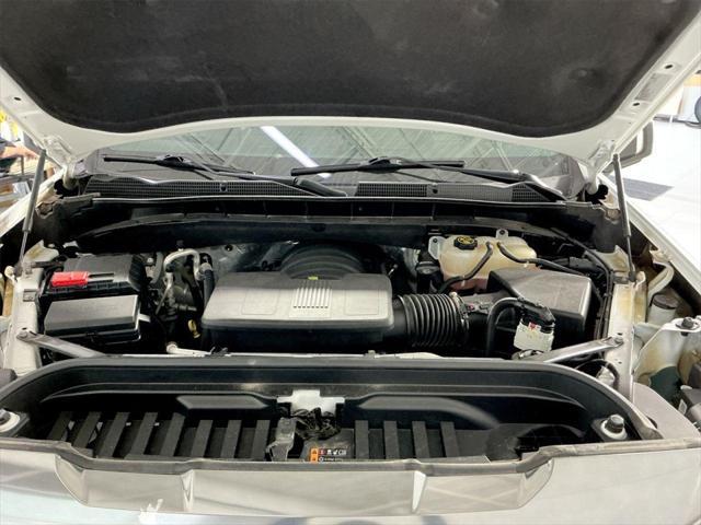 Photo of 2023 Summit White GMC Sierra 1500