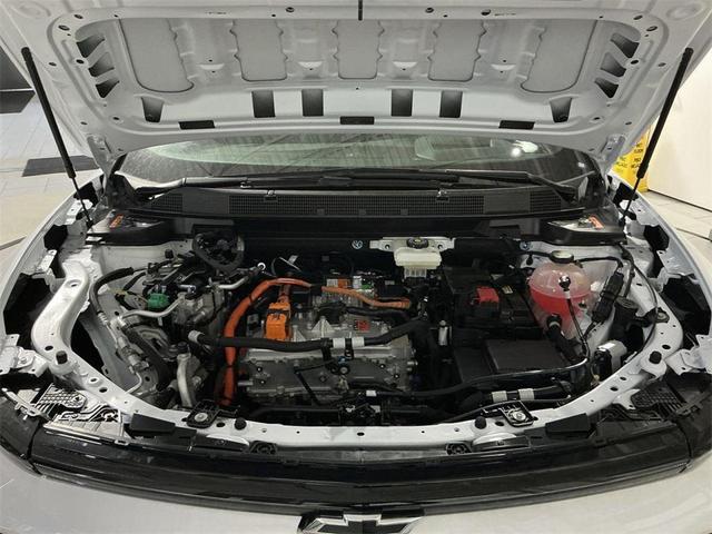 Photo of 2025 Iridescent Pearl Tricoat Chevrolet Equinox EV