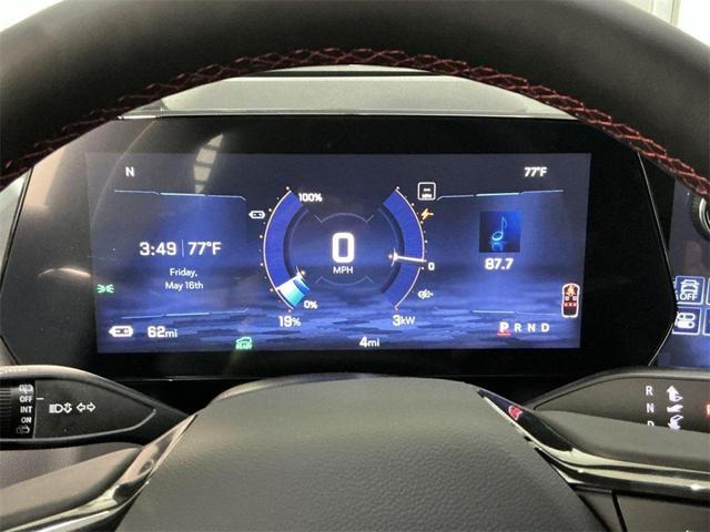 Photo of 2025 Iridescent Pearl Tricoat Chevrolet Equinox EV