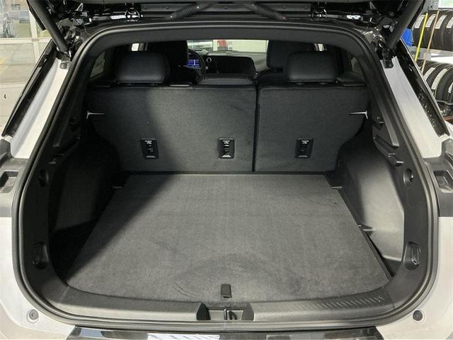 Photo of 2025 Iridescent Pearl Tricoat Chevrolet Equinox EV