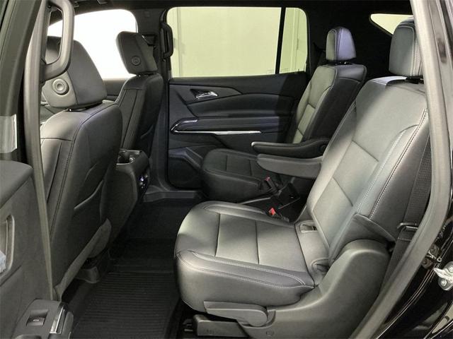 Photo of 2026 Mosaic Black Metallic Chevrolet Traverse