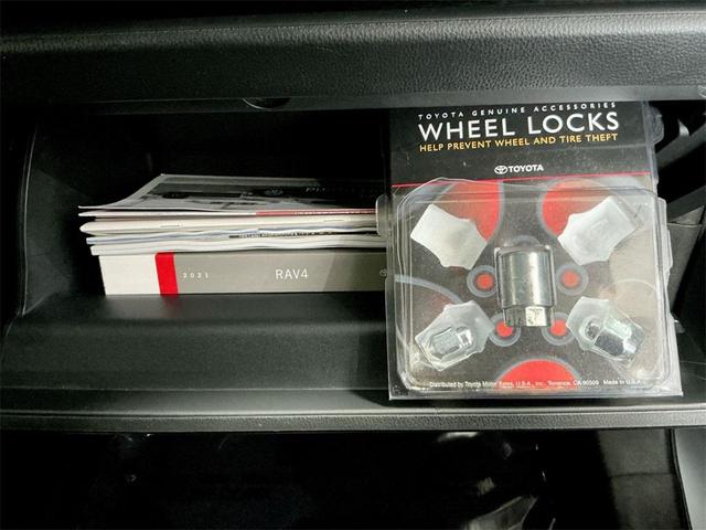 Photo of 2021 Silver Sky Metallic Toyota RAV4