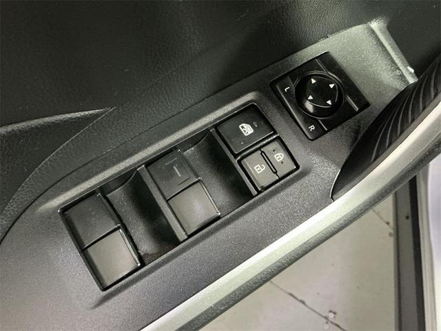 Photo of 2021 Silver Sky Metallic Toyota RAV4