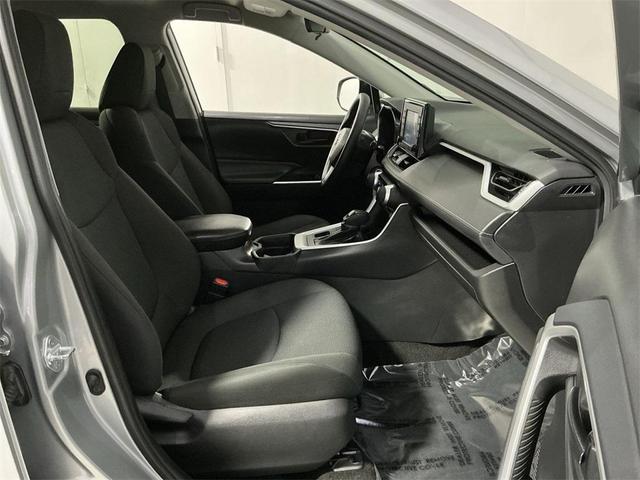 Photo of 2021 Silver Sky Metallic Toyota RAV4