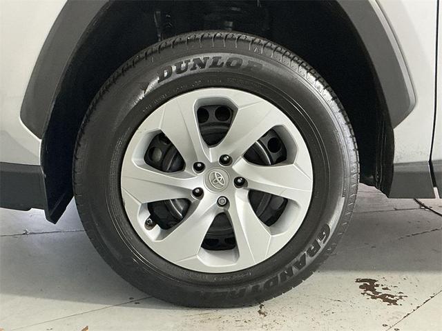 Photo of 2021 Silver Sky Metallic Toyota RAV4