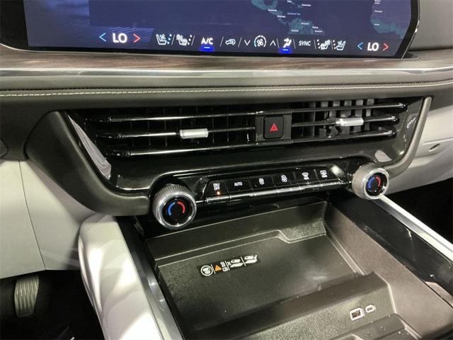 Photo of 2025 Lakeshore Blue Metallic Chevrolet Suburban