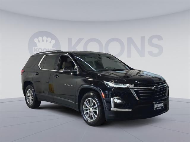 Photo of 2023 Mosaic Black Metallic Chevrolet Traverse