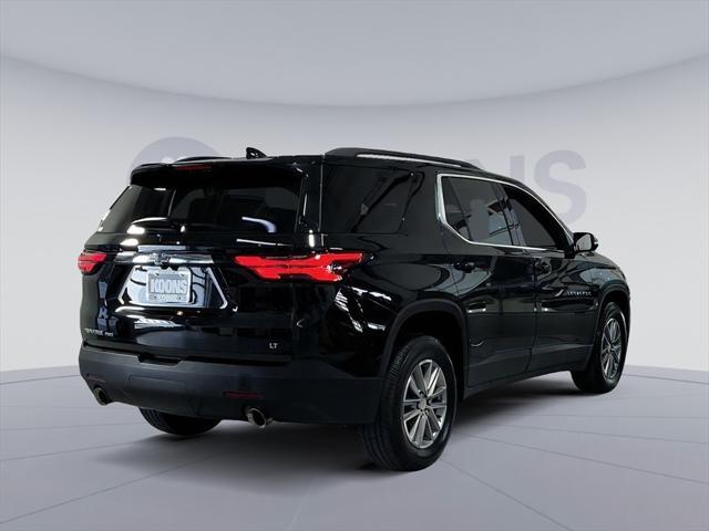 Photo of 2023 Mosaic Black Metallic Chevrolet Traverse