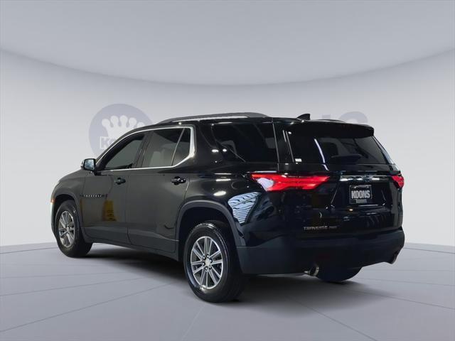 Photo of 2023 Mosaic Black Metallic Chevrolet Traverse