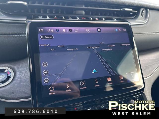 Photo of 2024 Diamond Black Crystal Pearlcoat Jeep Grand Cherokee L
