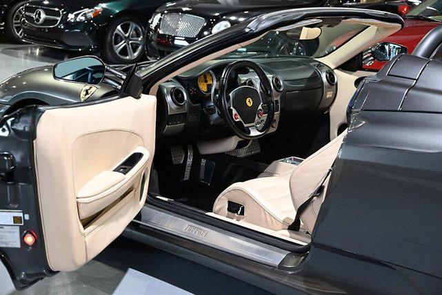 Photo of 2005 ANTHRACITE Ferrari F430