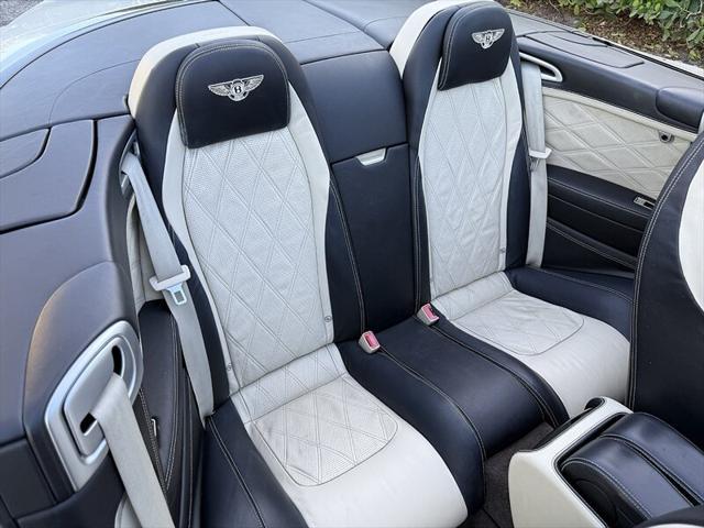 Photo of 2015 White Bentley Continental GT