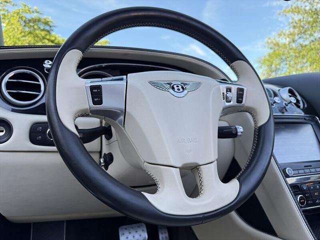 Photo of 2015 White Bentley Continental GT