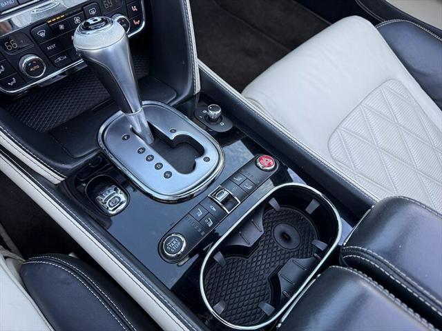 Photo of 2015 White Bentley Continental GT